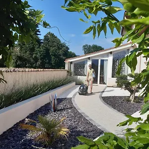 https://un-petit-coin-de-paradis-haute-jarrie.hotels-rhonealpes.com