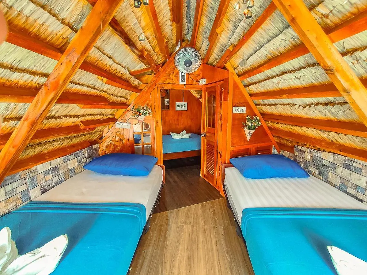 Blue Moon Inn Dauis